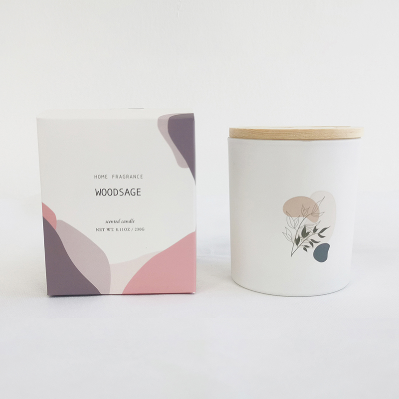 Mehrere hochwertige Soja-Duftkerzen mit 100 % natürlichem Aroma von M&Scent im Glasgefäß mit Deckel