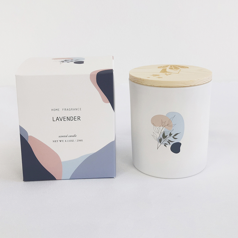 Mehrere hochwertige Soja-Duftkerzen mit 100 % natürlichem Aroma von M&Scent im Glasgefäß mit Deckel