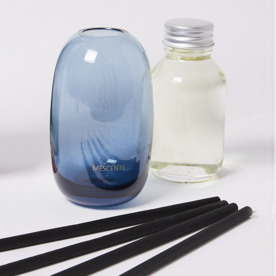 Luxus 100 ml 200 ml 500 ml Diamant Runde Flaschen Loris Sola Blumen Bernstein Kristall Eyfel Parfüm Reed Diffusor Öl