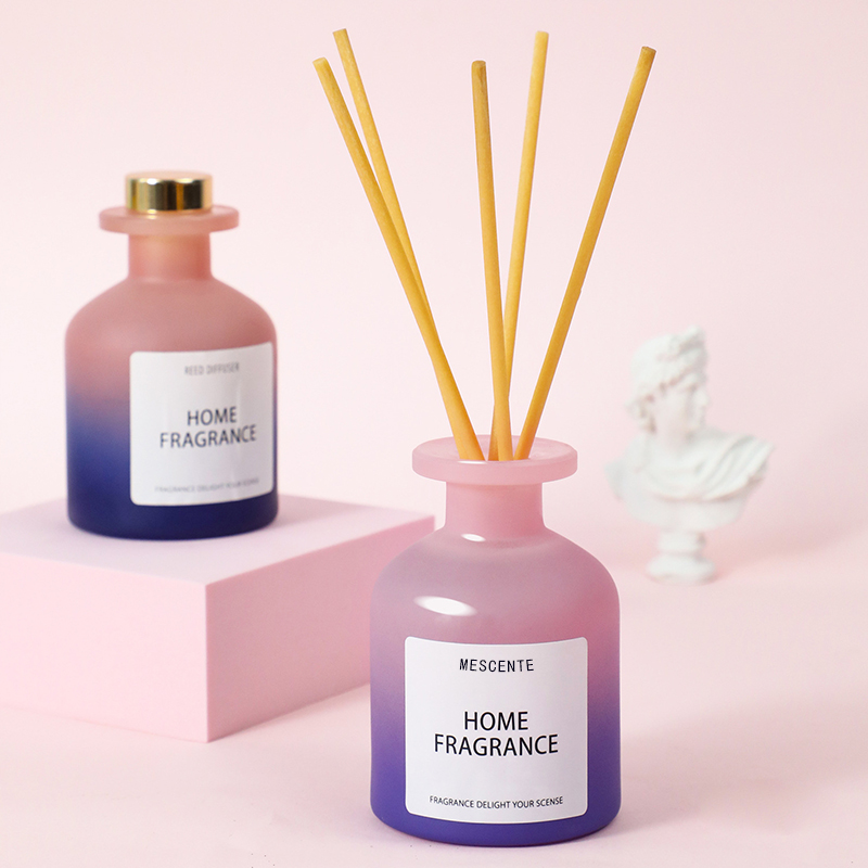 Großhandel einzigartige Glasflasche Duftblumen Reed Diffuser Öl Nachfüllen mit Verpackungsboxen Geschenkset