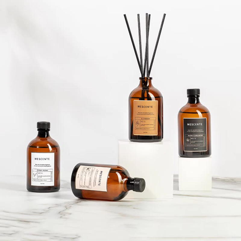 Großes Schwarz und Gold, 100 ml, schillerndes Luxusglas, bunte Stäbchen, Faser-Schiffdiffusor, Lufterfrischer, Lösungsmittel