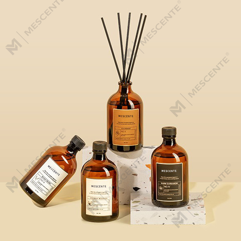 Großes Schwarz und Gold, 100 ml, schillerndes Luxusglas, bunte Stäbchen, Faser-Schilfdiffusor, Lufterfrischer, Lösungsmittel