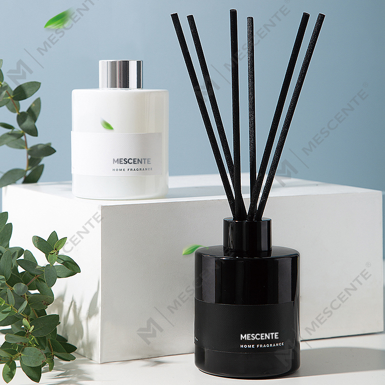 M&Scent Wholesale Luxus-Eigenmarken-dekorativer Blumenstäbchen-Faser-Red-Diffusor mit Stopper