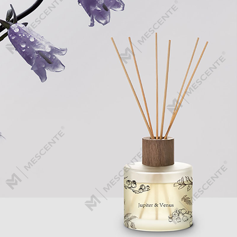 M&Scent Großhandel, luxuriöser individueller dekorativer bernsteinfarbener Glas-No-Fire-einzigartiger transparenter Blumenaroma-Red-Diffusor