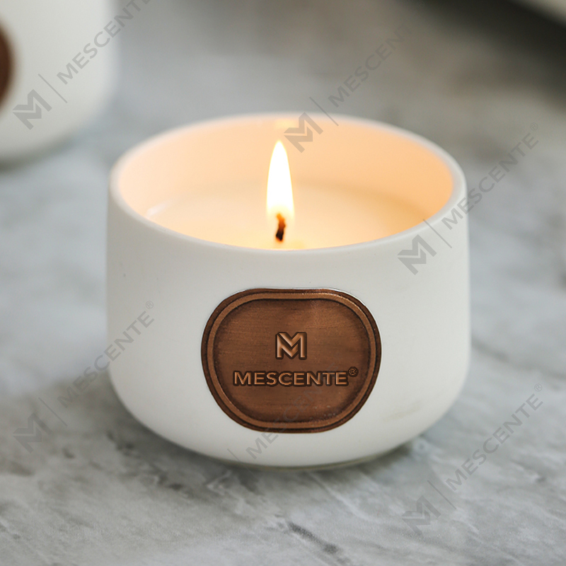 M&Scent Private Label Keramik-Geschenksets mit individuell duftenden Kokosnusswachskerzen
