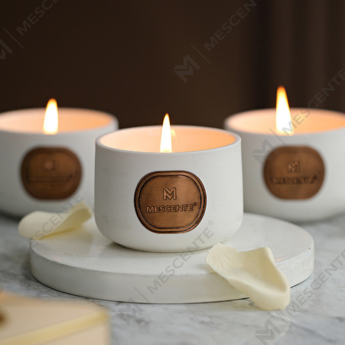 M&Scent Private Label Keramik-Geschenksets mit individuell duftenden Kokosnusswachskerzen