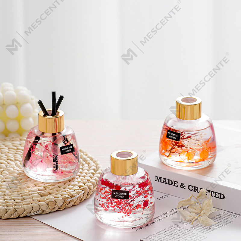 Mini weiße Flasche Blumenparfüm Aroma Schilfrohr-Diffusoröl, Duft Thailand Schilfrohr-Diffusor-Geschenkset