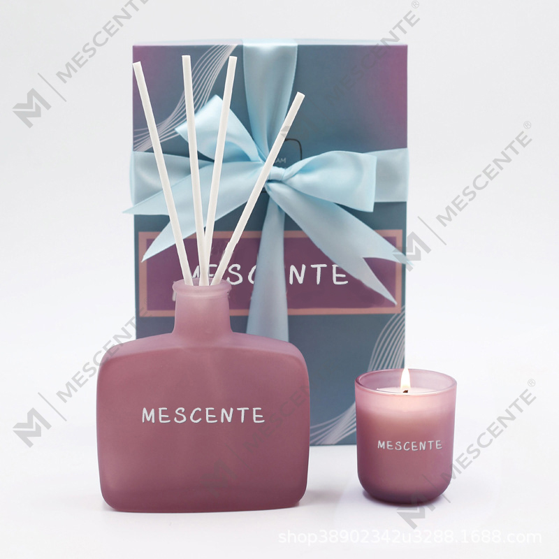 Geschenkset aus Kerze und Schilfrohr-Diffusor, Duftkerzen-Aroma-Red-Diffusor