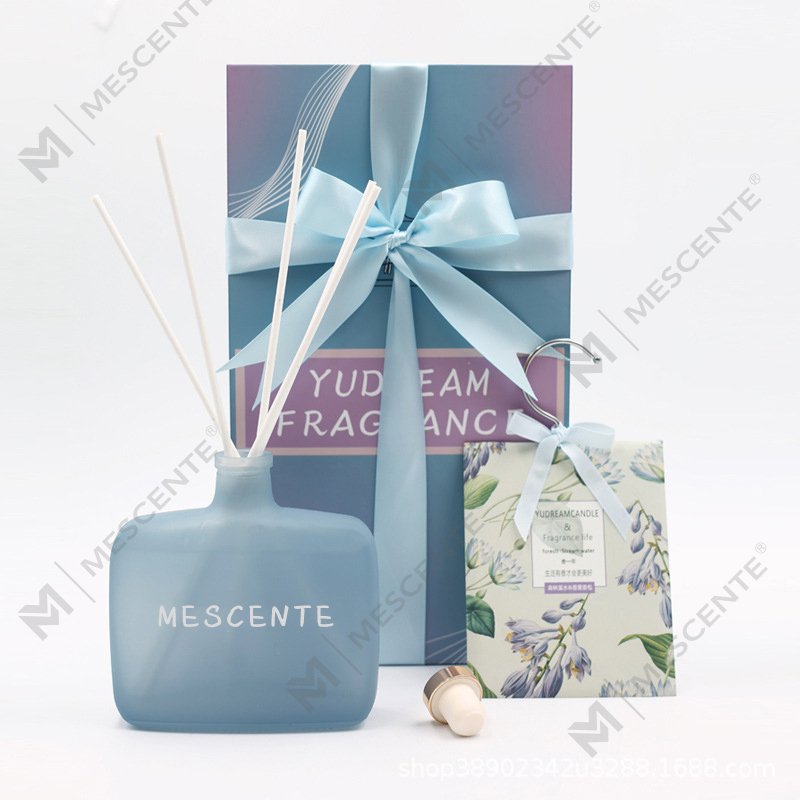 Geschenkset aus Kerze und Schilfrohr-Diffusor, Duftkerzen-Aroma-Red-Diffusor
