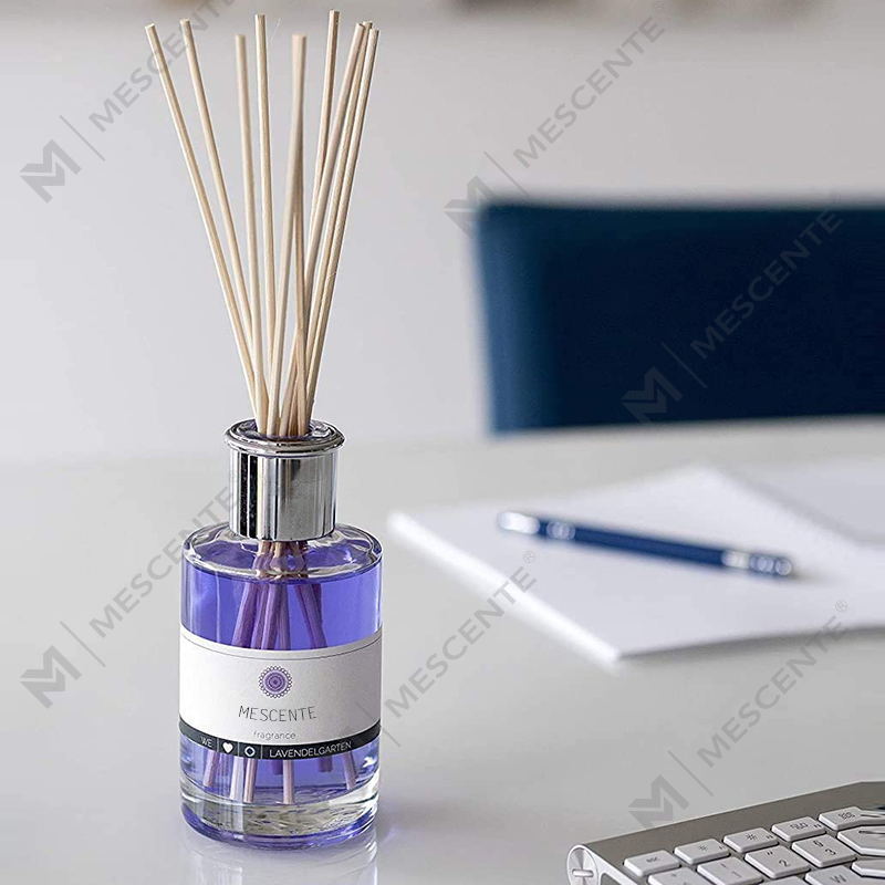 M&Scent Luxuriöser, individuell gestalteter, großer Fläschchen-Blumen-Eigenmarken-Flüssigkeits-Red-Diffusor mit Geschenkbox