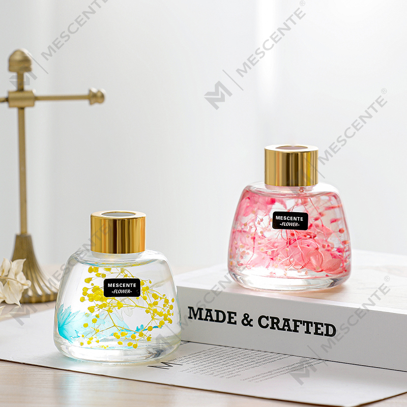 Mini weiße Flasche Blumenparfüm Aroma Schilfrohr-Diffusoröl, Duft Thailand Schilfrohr-Diffusor-Geschenkset
