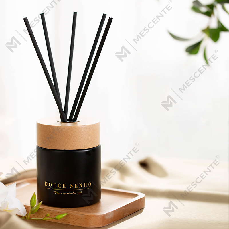 M&Scent Black Bottle Parfüm Aroma Schilfrohr-Diffusoröl, Duft Thailand Schilfrohr-Diffusoren Geschenkset