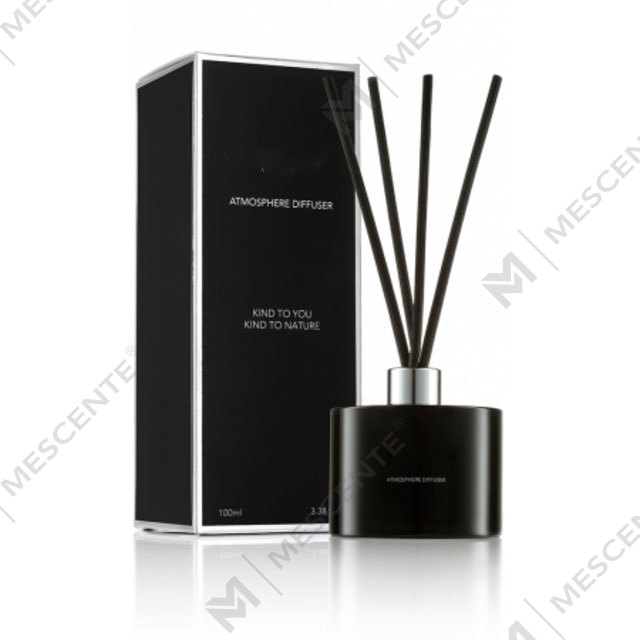 Private Label-Aromatherapie-Reed-Diffusoröle in weiß gefrosteter Flasche mit Box A29148