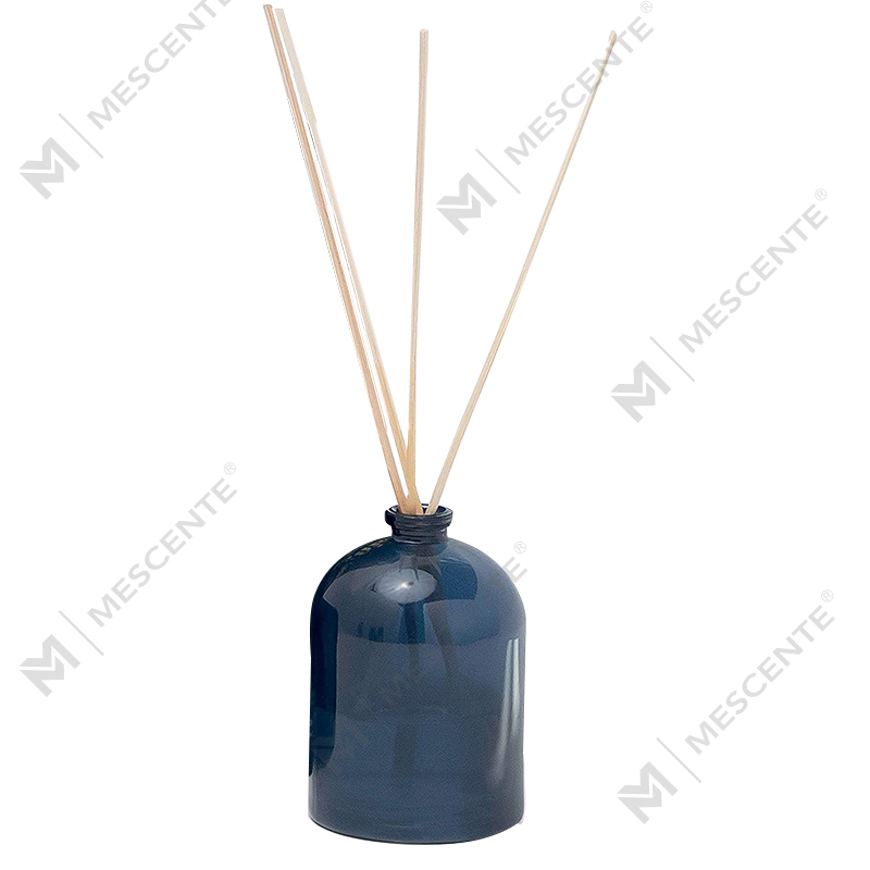 M&Scent Luxuriöser, individuell gestalteter, großer, roségoldener Glasflaschen-Blumen-Eigenmarken-Flüssigkeits-Red-Diffusor mit Geschenkbox