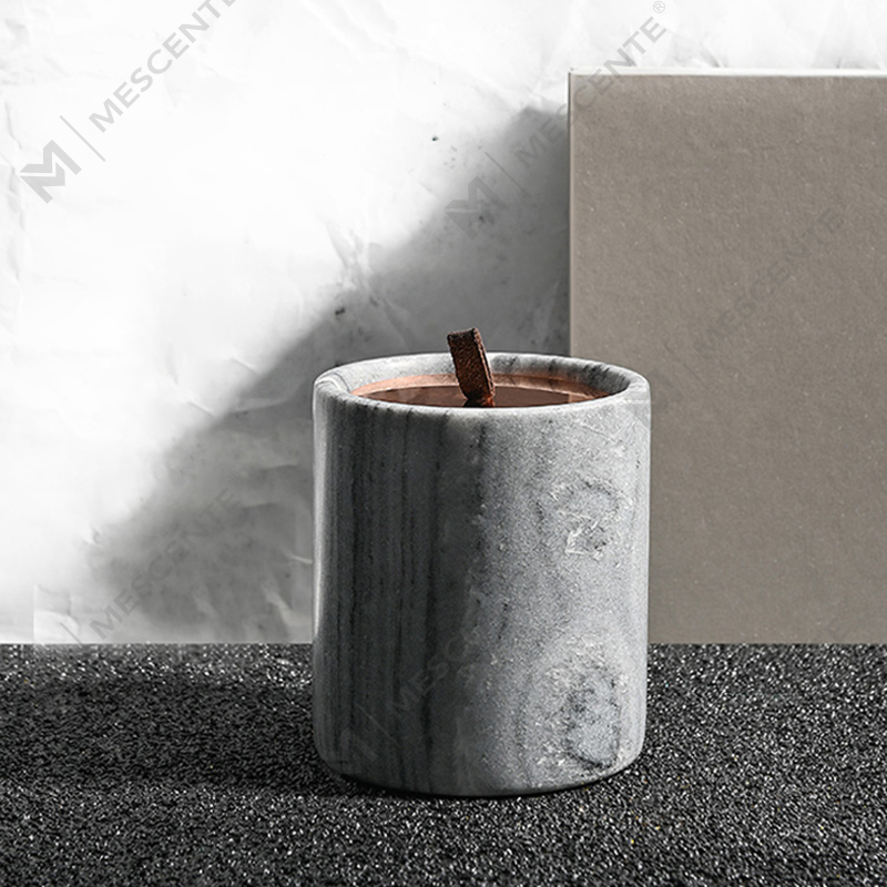 M&Scent Wholesale Luxus-Sojawachskerzen mit kundenspezifischer Dekoration und Privatmarke aus schwarzem Glas mit Kristallduft