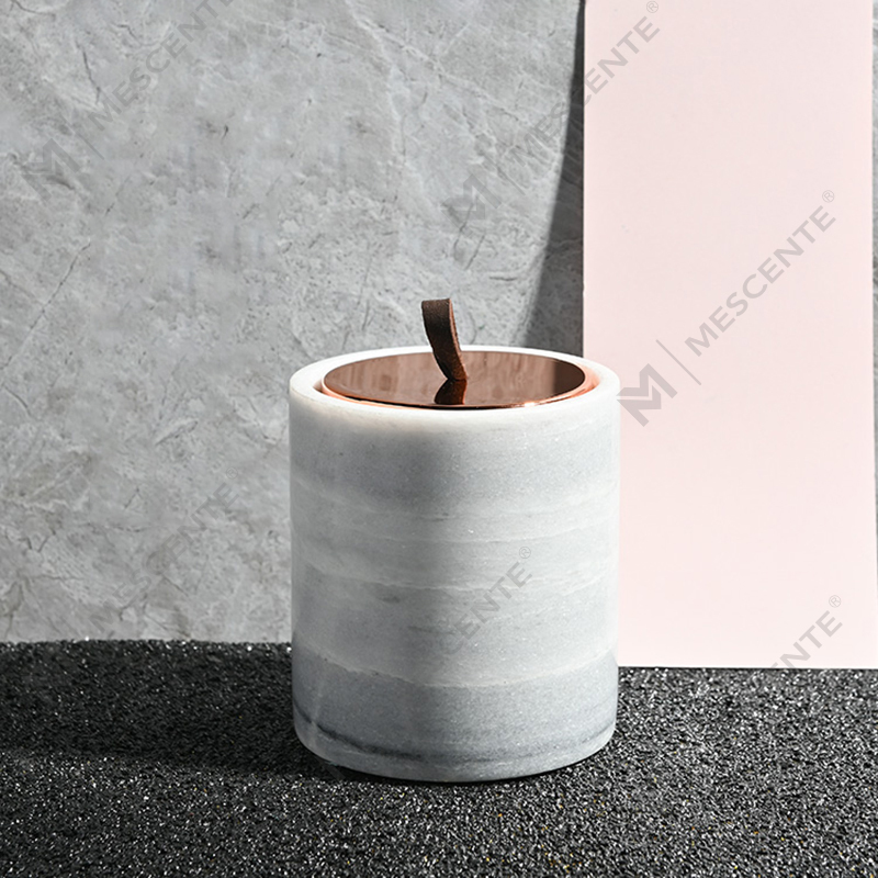M&Scent Wholesale Luxus-Sojawachskerzen mit kundenspezifischer Dekoration und Privatmarke aus schwarzem Glas mit Kristallduft