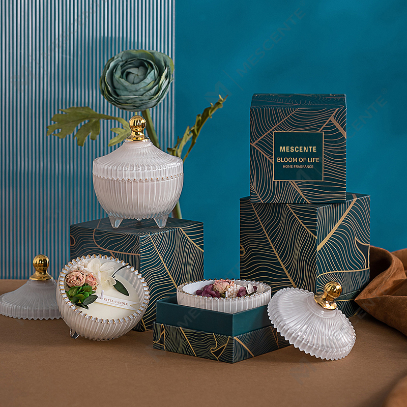 M&Scent Großhandel, günstige, maßgeschneiderte Luxus-Eigenmarken-Säulenduft-Sojawachs-Holzdocht-Aromakerze