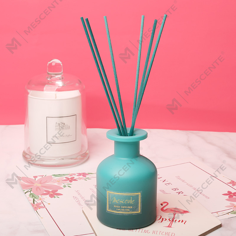 M&Scent Private Label Raumduft-Rediffusor in runder Flasche