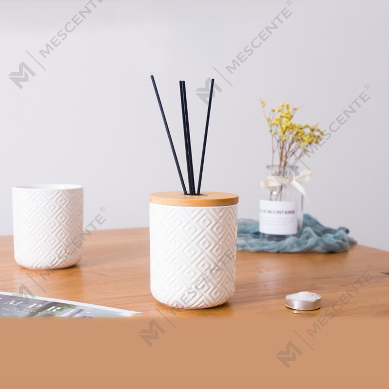 M&Scent 100 ml 200 ml runde Keramik-Aroma-dekorative Glasflasche mit Schilfrohr-Diffusor