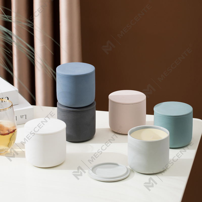 M&Scent Wholesale Custom Modernes großes 3-Docht-Weihnachtskerzenglas mit silbernem, weißem Frosting und Bambusdeckel