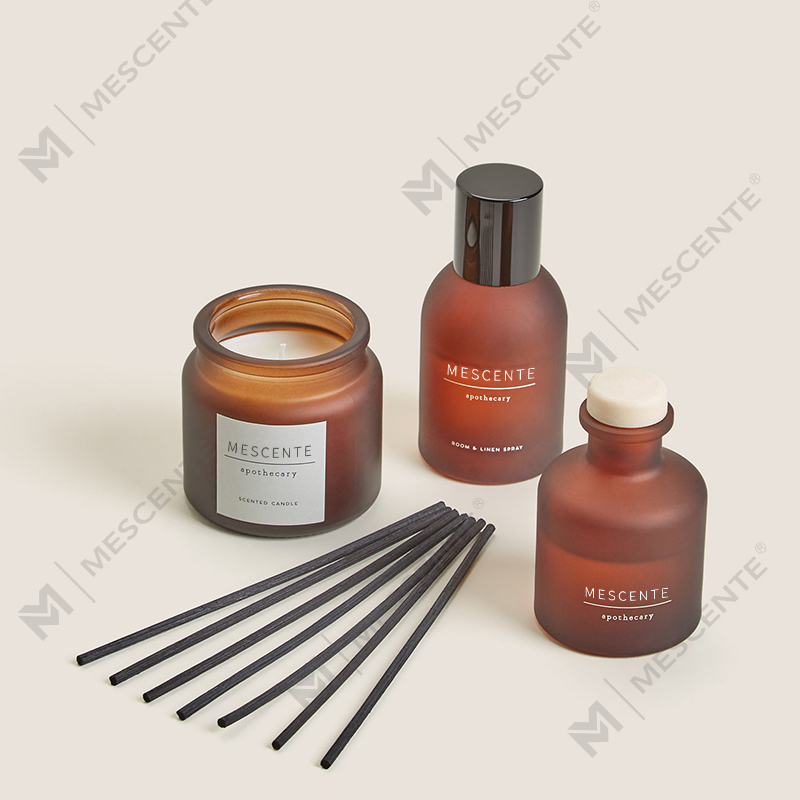 Luxuriöser, individueller Private-Label-Kerzenhalter aus klarem Glas, duftende Sojawachskerzen mit Deckel
