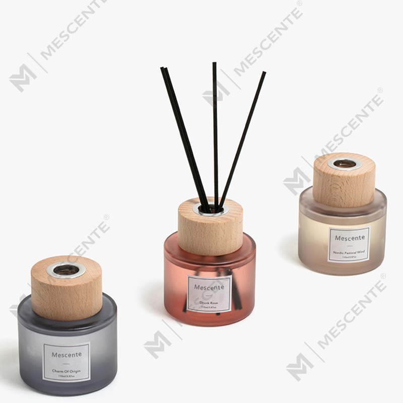 M&Scent Großhandel luxuriöser Private-Label-Glasflaschen-Red-Diffusor mit Stopfen