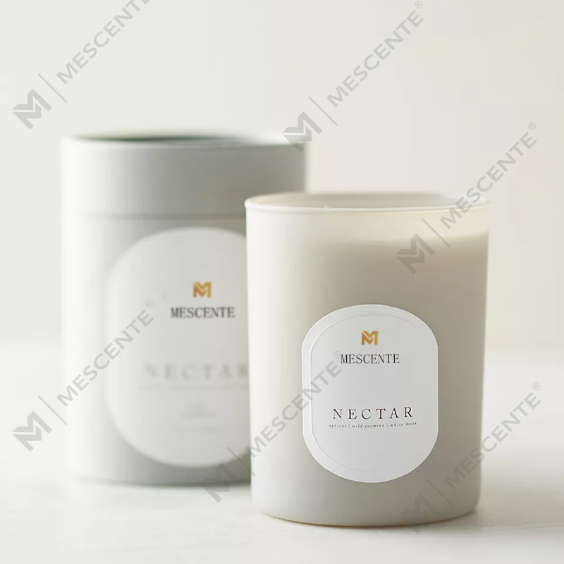 M&Scent Custom Logo Meditation Ungiftige Steine ​​Kräuter Handgegossene, natürlich duftende Sojawachs-Kristallkerzen